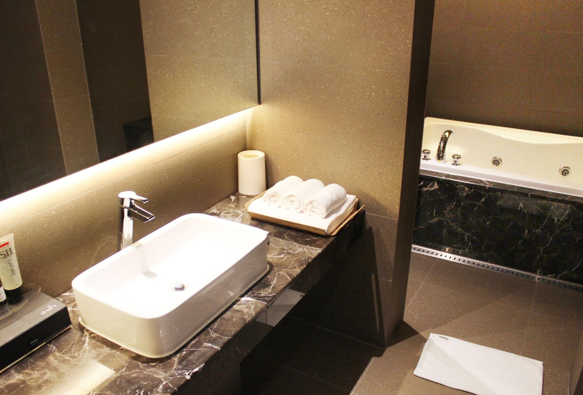 Hotel Vine Seongnam Ngoại thất bức ảnh