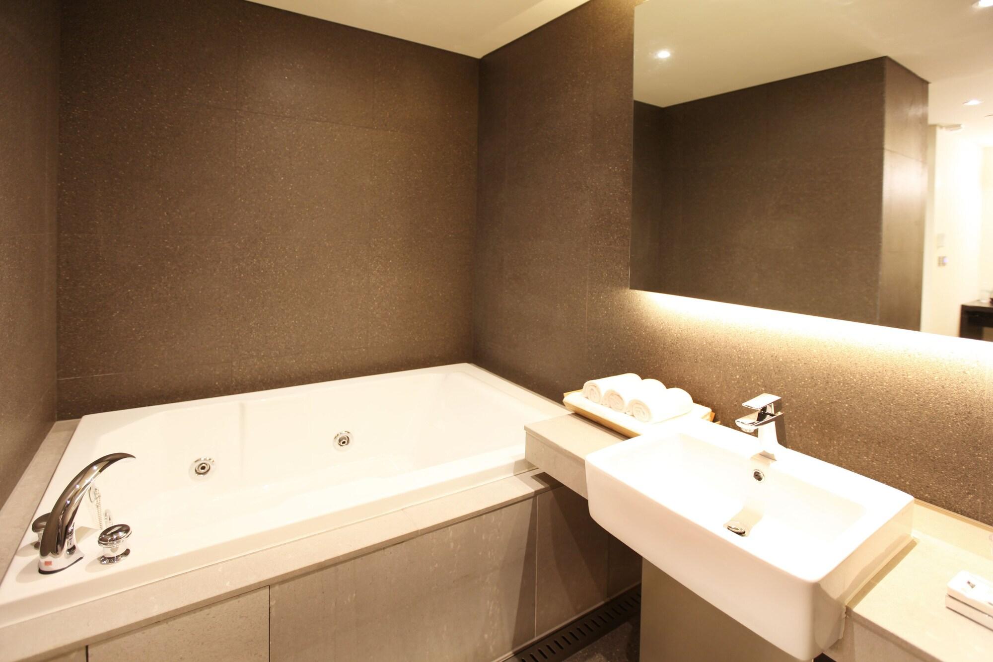 Hotel Vine Seongnam Ngoại thất bức ảnh